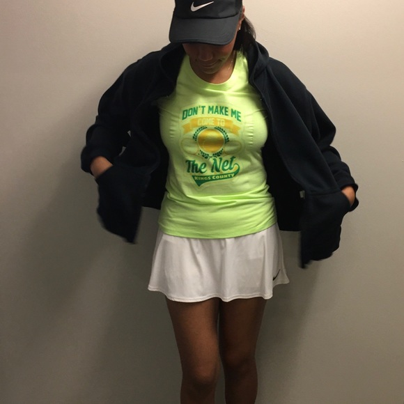 ๐๐๐พComfy Brooklyn Zip Hoodie - Picture 2 of 6